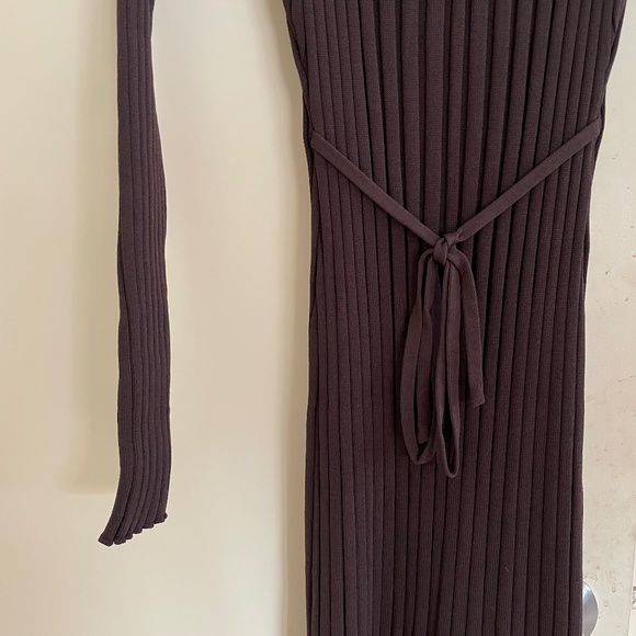 DISSH Rhodes Bitter Chocolate Sleeved Dress - Picture 5 of 5